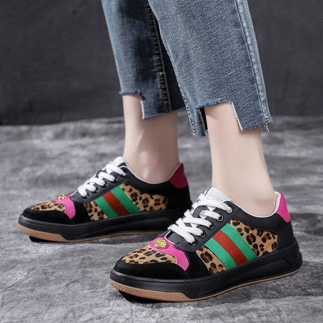 Flat shoes women sports casual wild trend lightweight 35 yards student net red 2019 new autumn and winter leather leopard print